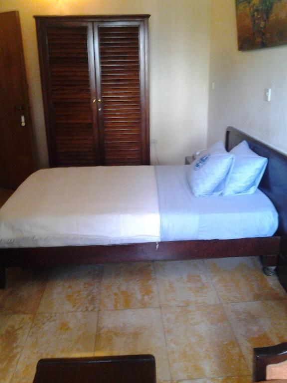 Hotel Georgia Άκρα Εξωτερικό φωτογραφία
