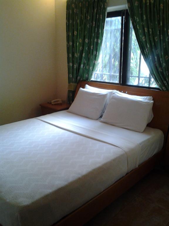 Hotel Georgia Άκρα Εξωτερικό φωτογραφία