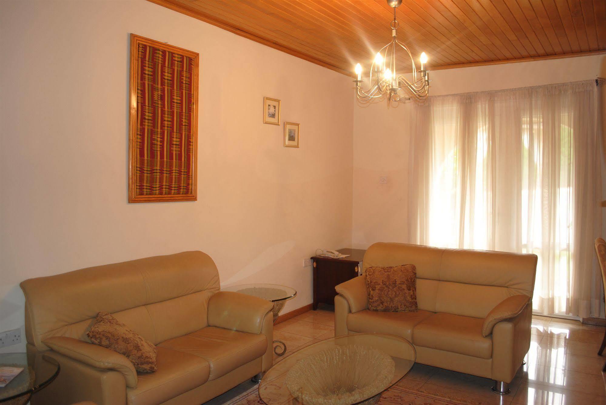 Hotel Georgia Άκρα Εξωτερικό φωτογραφία