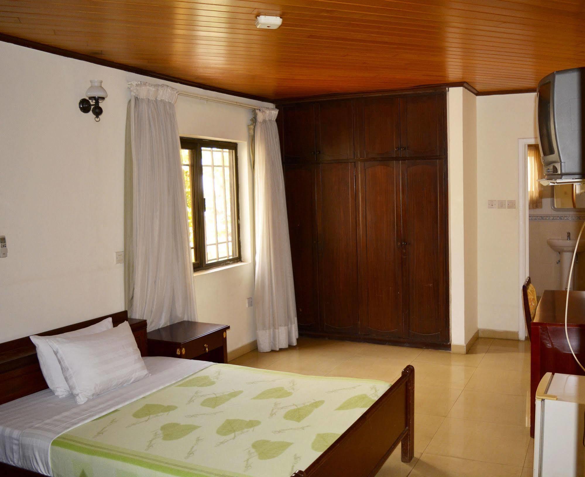 Hotel Georgia Άκρα Εξωτερικό φωτογραφία