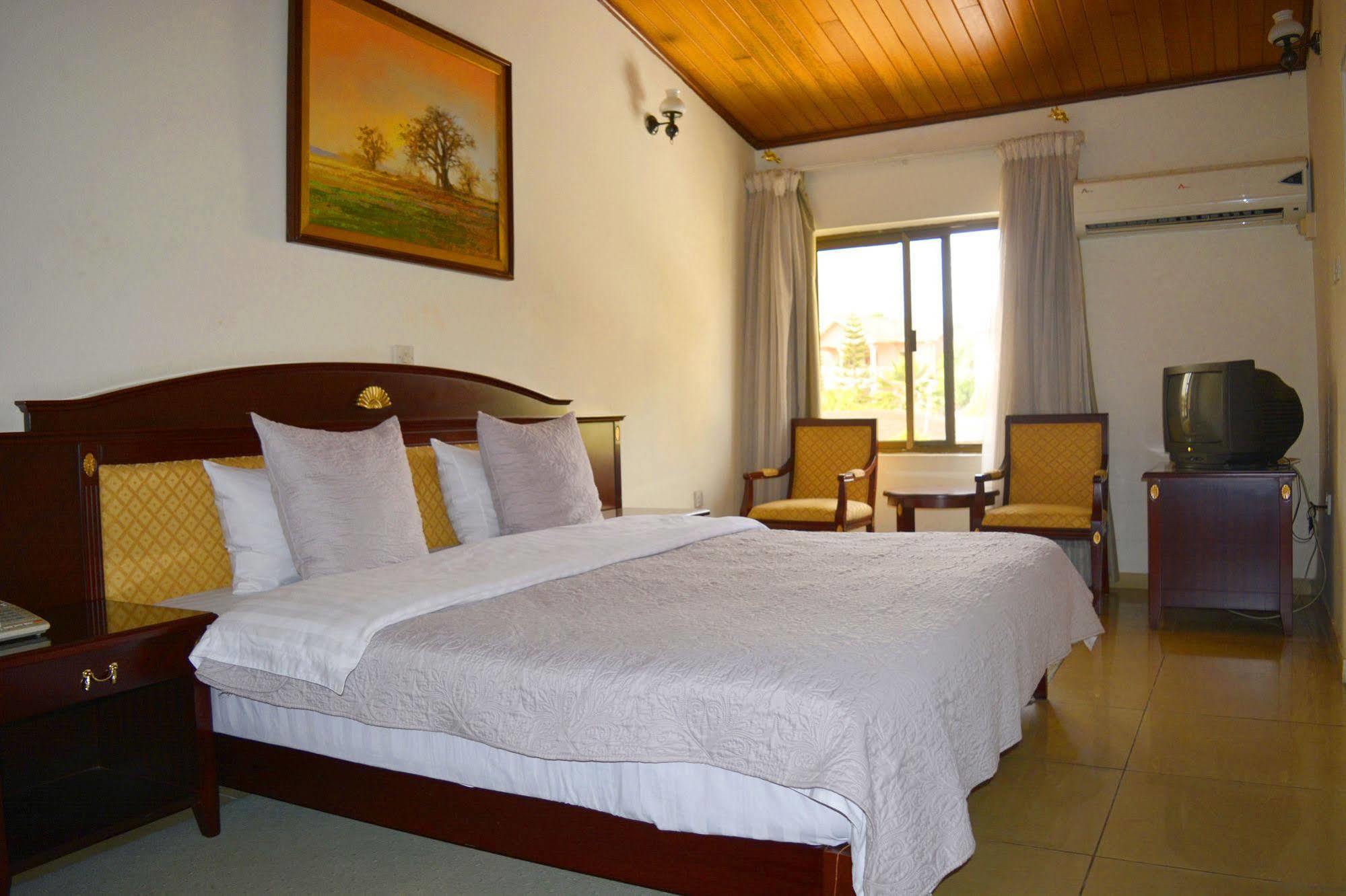 Hotel Georgia Άκρα Εξωτερικό φωτογραφία